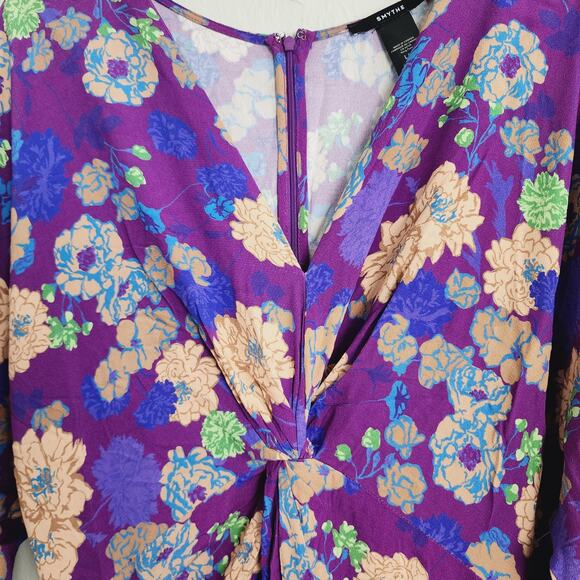 SMYTHE Violet Floral Front Twist Kimono Sleeve Midi Dress - Picture 12 of 16